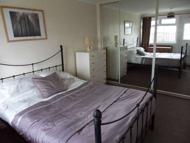  Image of 1 bedroom Flat to rent in Teviot Terrace Johnstone PA5 at Teviot Terrace  Johnstone, PA5 0NW
