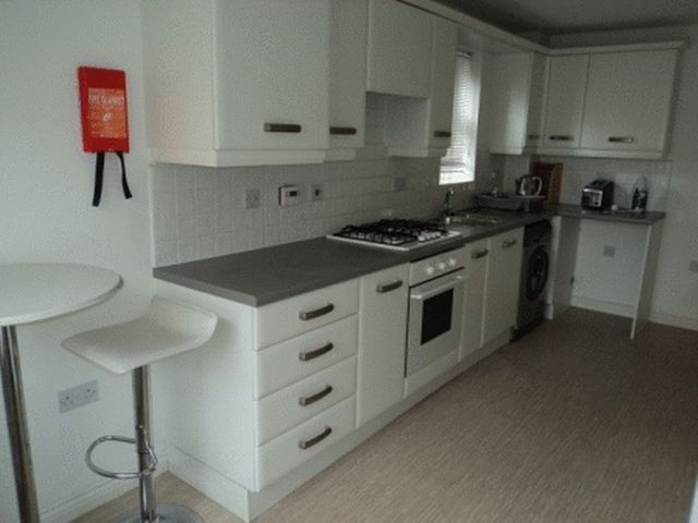  Image of 4 bedroom Detached house to rent in Thatcham Avenue Kingsway Quedgeley Gloucester GL2 at Thatcham Avenue Kingsway Gloucester, GL2 2DN