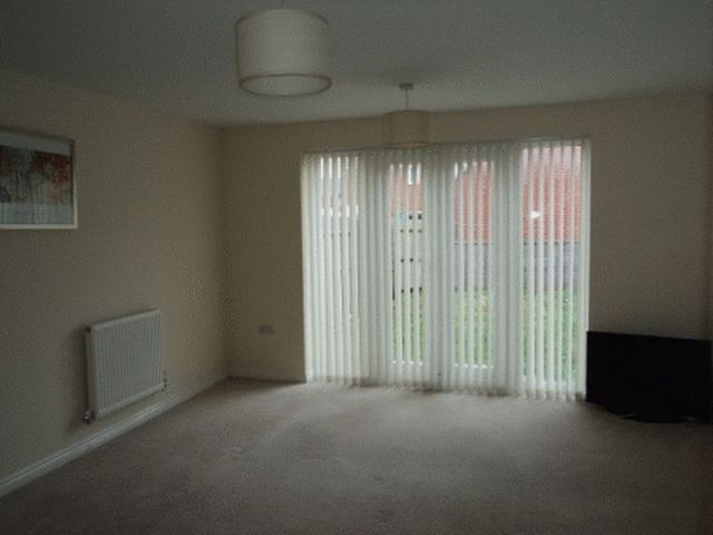  Image of 4 bedroom Detached house to rent in Thatcham Avenue Kingsway Quedgeley Gloucester GL2 at Thatcham Avenue Kingsway Gloucester, GL2 2DN