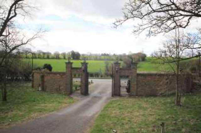  Image of 3 bedroom Detached house for sale in Dunstable Road Markyate St. Albans AL3 at Markyate Cell Park Dunstable Road, Markyate Markyate, AL3 8QH