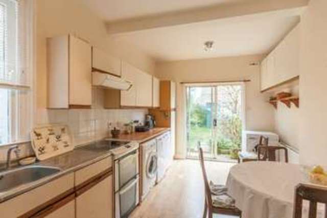  Image of 4 bedroom Terraced house for sale in The Avenue London W4 at The Avenue  London, W4 1HR