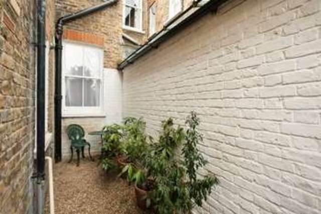  Image of 4 bedroom Terraced house for sale in The Avenue London W4 at The Avenue  London, W4 1HR