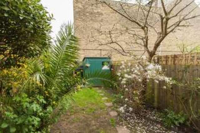  Image of 4 bedroom Terraced house for sale in The Avenue London W4 at The Avenue  London, W4 1HR