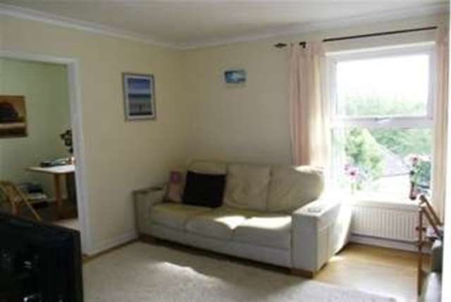  Image of 2 bedroom Flat to rent in Thurlow Road Torquay TQ1 at Torquay, TQ1 3DZ