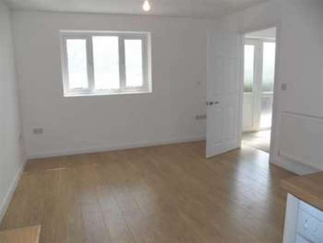  Image of 1 bedroom Property for sale in Toft Place Llanelli SA15 at Toft Place Llanelli Llanelli, SA15 3SB