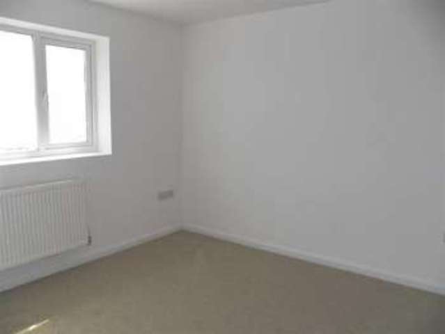  Image of 1 bedroom Property for sale in Toft Place Llanelli SA15 at Toft Place Llanelli Llanelli, SA15 3SB