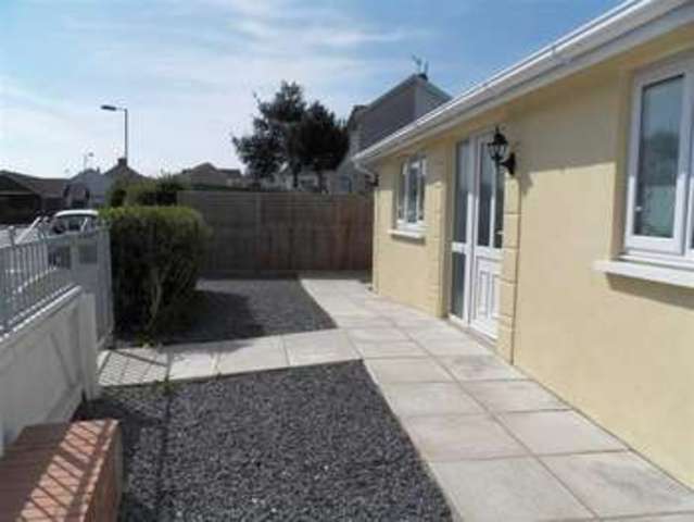  Image of 1 bedroom Property for sale in Toft Place Llanelli SA15 at Toft Place Llanelli Llanelli, SA15 3SB