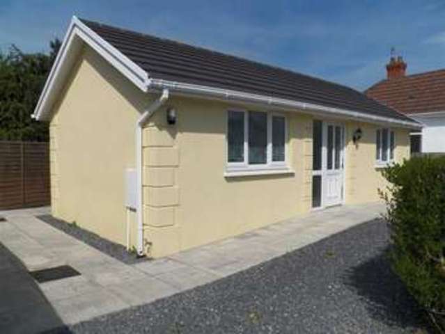  Image of 1 bedroom Property for sale in Toft Place Llanelli SA15 at Toft Place Llanelli Llanelli, SA15 3SB