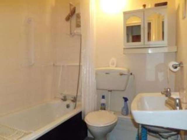  Image of Retirement Property for sale in Town Lane Newport PO30 at Town Lane Newport Newport, PO30 1AR