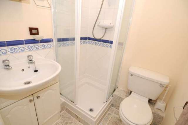  Image of 2 bedroom Apartment to rent in Town Mead Crawley RH11 at Highfield House, Town Mead West Green Crawley, RH11 7EH