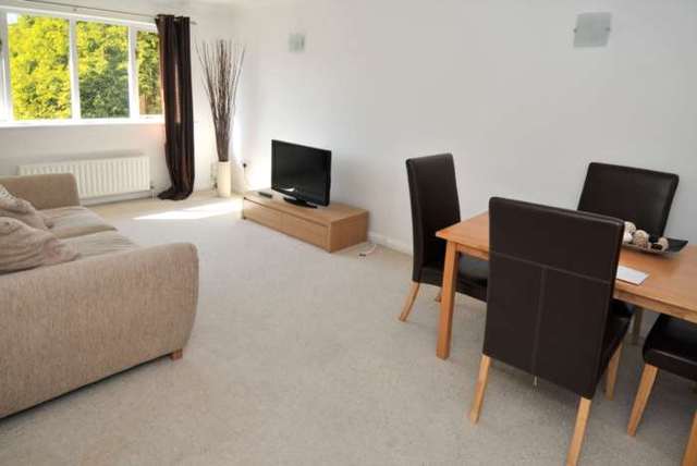  Image of 2 bedroom Apartment to rent in Town Mead Crawley RH11 at Highfield House, Town Mead West Green Crawley, RH11 7EH