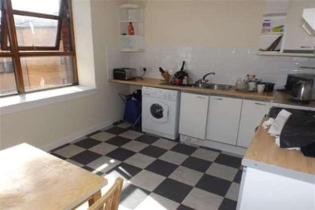  Image of 2 bedroom Flat to rent in Trades Lane Dundee DD1 at Dundee, DD1 3EW