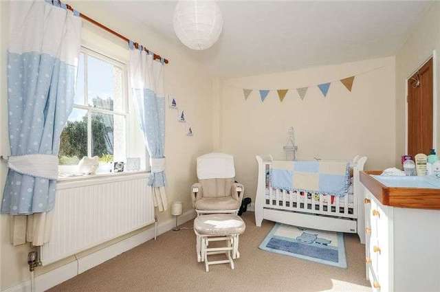 Image of 3 bedroom Terraced house to rent in Trinity Street Taunton TA1 at Trinity Street Taunton Somerset, TA1 3JG