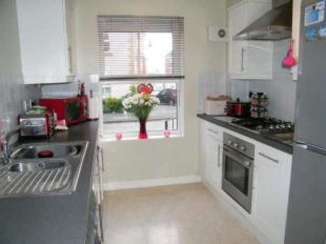  Image of 4 bedroom Terraced house for sale in Truscott Avenue Swindon SN25 at Swindon Wiltshire Haydon Wick, SN25 2GR