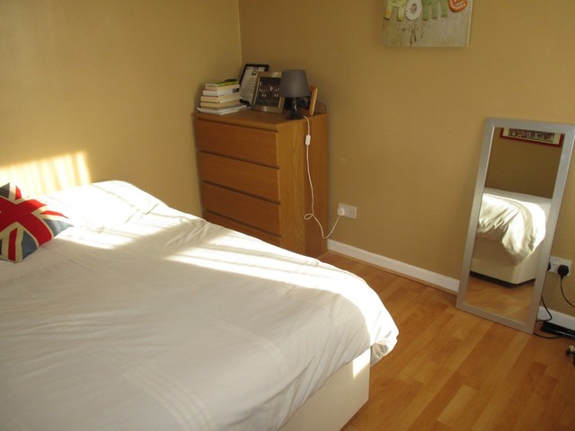  Image of 2 bedroom Terraced house for sale in Twyford Avenue Portsmouth PO2 at Twyford Avenue Stamshaw Portsmouth, PO2 8DQ