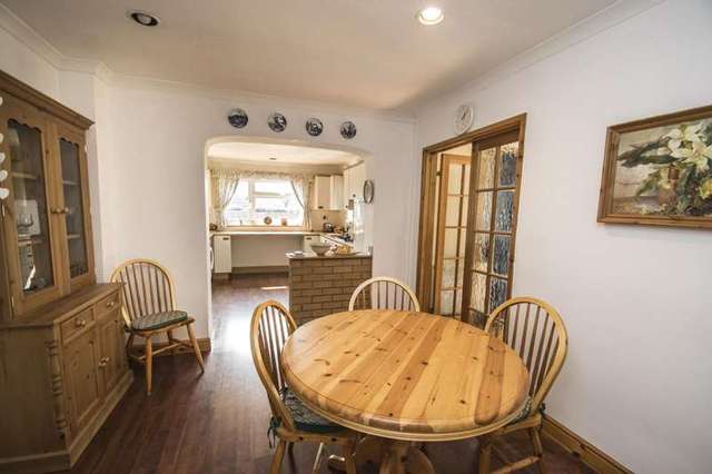  Image of 5 bedroom Detached house for sale in Valley Close Goring Reading RG8 at Goring on Thames, RG8 0AN