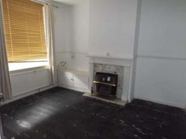  Image of 3 bedroom Terraced house for sale in Valley Road Chesterfield S41 at Spital Chesterfield Hasland, S41 0HB