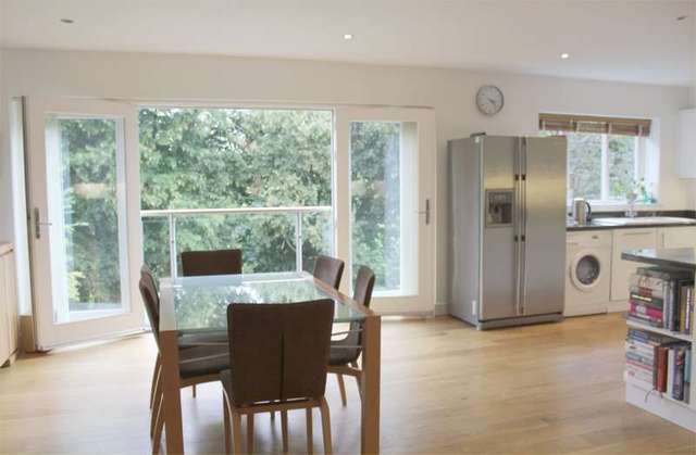  Image of 5 bedroom Detached house for sale in Valley Road Henley-on-Thames RG9 at Henley-On-Thames, RG9 1RL