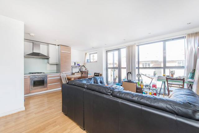  Image of 2 bedroom Apartment for sale in Varcoe Road London SE16 at Varcoe Road Surrey Quays London, SE16 3AD