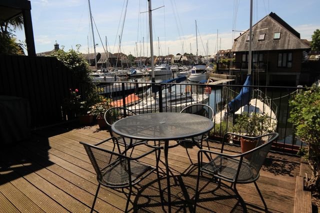  Image of 2 bedroom Terraced house for sale in Velsheda Court Hythe Southampton SO45 at Velsheda Court  Southampton, SO45 6DW