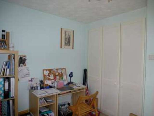  Image of 2 bedroom Detached house to rent in Victoria Gardens Ringwood BH24 at Ringwood, BH24 1FD
