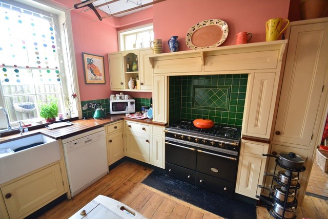 Image of 4 bedroom Detached house for sale in Victoria Road Diss IP22 at Victoria Road  Diss, IP22 4HE