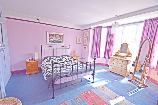  Image of 4 bedroom Detached house for sale in Victoria Road Diss IP22 at Victoria Road  Diss, IP22 4HE