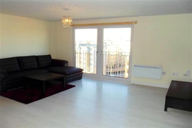  Image of 2 bedroom Flat to rent in Victoria Road Glasgow G42 at Govanhill Glasgow Glasgow, G42 7AB