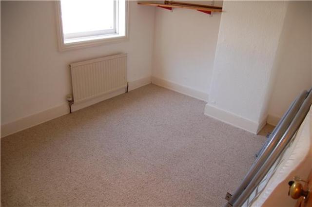  Image of 2 bedroom End of Terrace to rent in Victoria Street Cheltenham GL50 at Gloucestershire, GL50 4HU