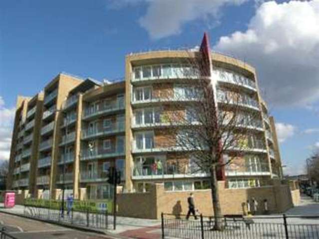  Image of 1 bedroom Property to rent in Battersea Park Road London SW8 at Viridian Battersea Park Road Battersea Park Road, SW8 4DB