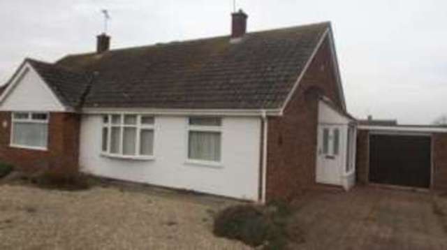  Image of 2 bedroom Bungalow for sale in Lumber Leys Walton on the Naze CO14 at Walton On The Naze Essex Walton-on-Naze, CO14 8SS