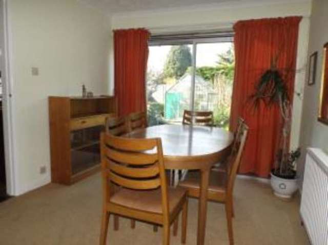  Image of 3 bedroom Detached house for sale in Murray Road Horndean Waterlooville PO8 at Waterlooville Hampshire Horndean, PO8 9JQ