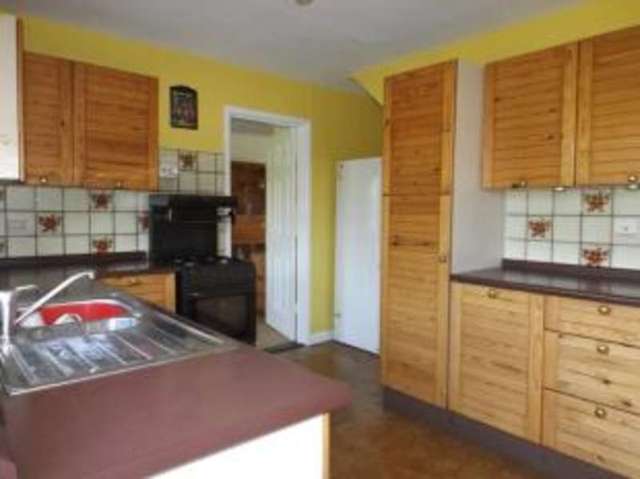  Image of 3 bedroom Detached house for sale in Murray Road Horndean Waterlooville PO8 at Waterlooville Hampshire Horndean, PO8 9JQ