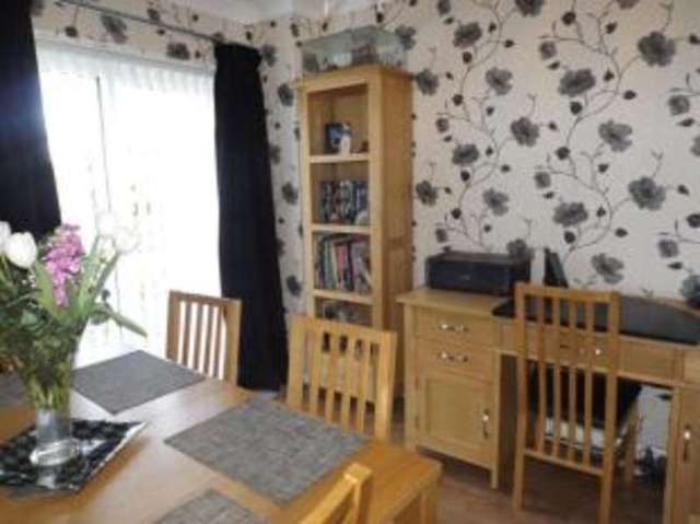  Image of 3 bedroom Semi-Detached house for sale in Gloucester Road Waterlooville PO7 at Waterlooville Hampshire Waterlooville, PO7 7BJ