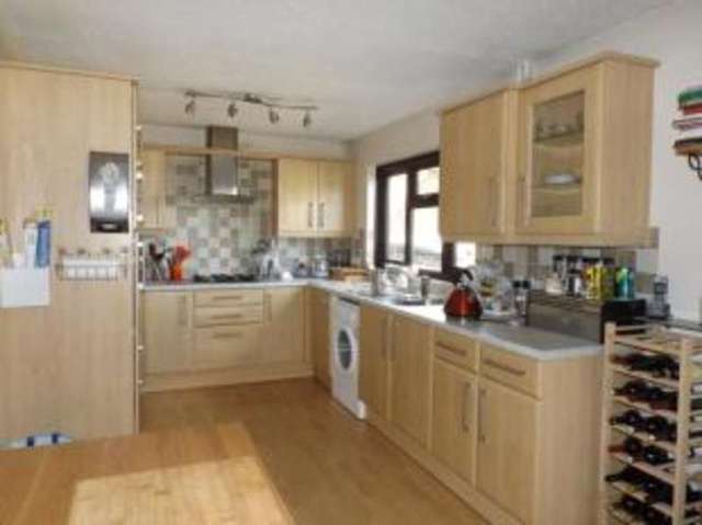  Image of 3 bedroom Bungalow for sale in Parker Gardens Waterlooville PO7 at Waterlooville Hampshire Purbrook, PO7 5DJ