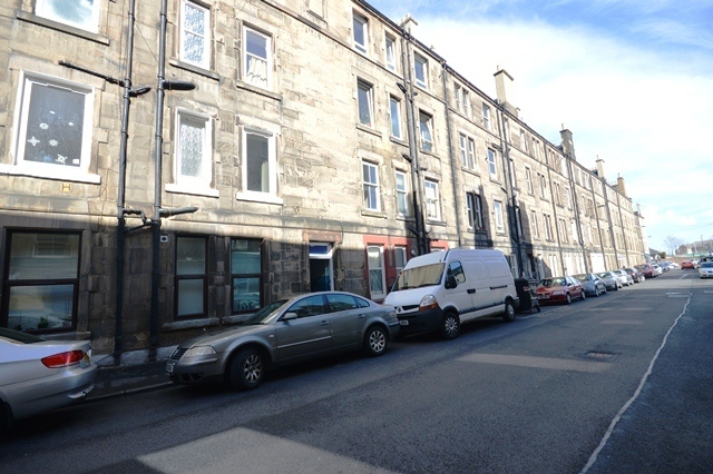  Image of 1 bedroom Flat to rent in Waverley Park Edinburgh EH8 at Abbeyhill Edinburgh Edinburgh, EH8 8ET