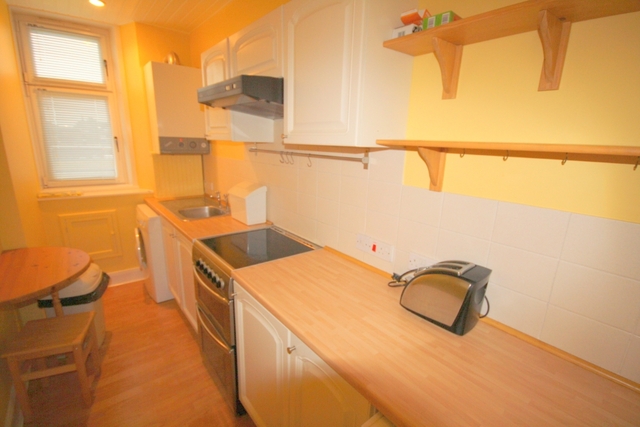  Image of 1 bedroom Flat to rent in Wellbank Place Monifieth Dundee DD5 at Monifieth Dundee Dundee, DD5 4BJ