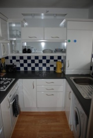  Image of 2 bedroom Flat to rent in Wesley Avenue London E16 at Wesley  Avenue North Woolwich London, E16 1SR