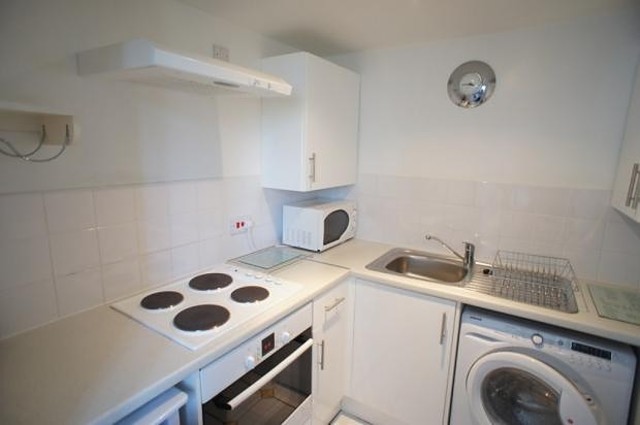  Image of Studio flat to rent in Durley Gardens Westbourne Bournemouth BH2 at 1 Durley Gardens  Bournemouth, BH2 5HT