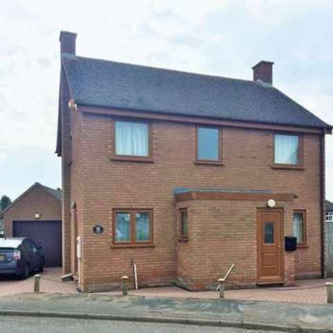  Image of 4 bedroom Detached house for sale in Westfurlong Padbury Buckingham MK18 at Padbury Buckingham MK18 Buckingham, MK18 2BP