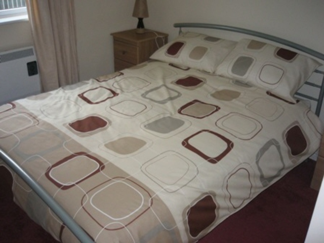  Image of 2 bedroom Flat to rent in West Street Paisley PA1 at Paisley Renfrewshire Renfrewshire, PA1 2UJ