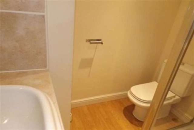 Image of 4 bedroom Detached house to rent in Westgate Burnley BB11 at Burnley, BB11 1RY