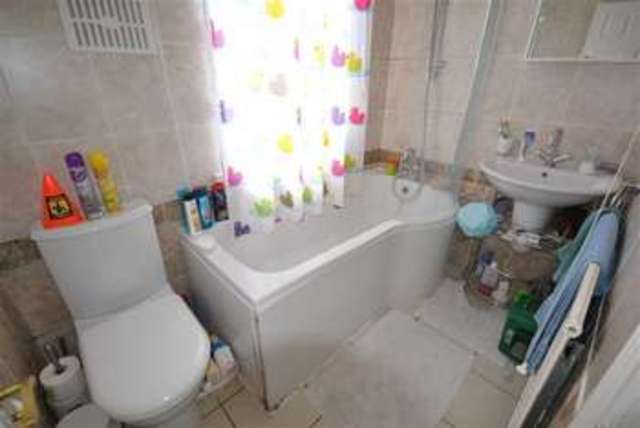  Image of 4 bedroom Property to rent in Westgate Hornsea HU18 at Westgate HORNSEA HORNSEA, HU18 1BN