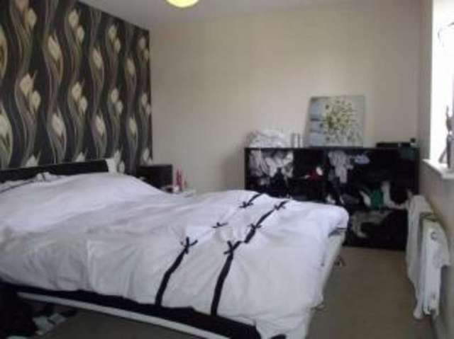  Image of 2 bedroom Flat for sale in Stroud Way Weston-super-Mare BS24 at Weston-super-Mare Somerset Locking, BS24 7HJ