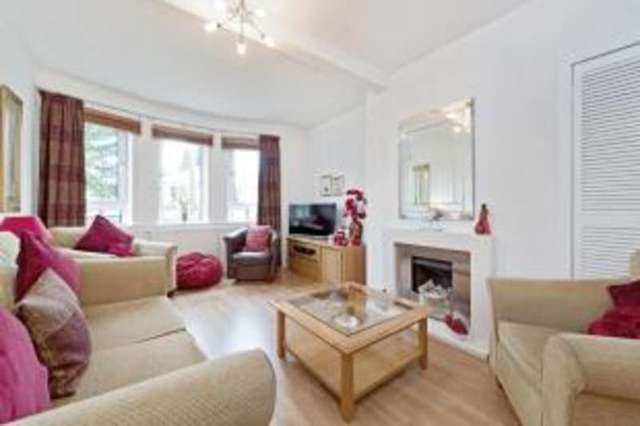  Image of 3 bedroom Flat for sale in Whirlie Road Crosslee Johnstone PA6 at Crosslee Houston Crosslee, PA6 7AL