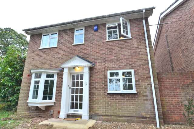  Image of 6 bedroom Detached house to rent in Whitby Drive Reading RG1 at Whitby Drive  Reading, RG1 5HW