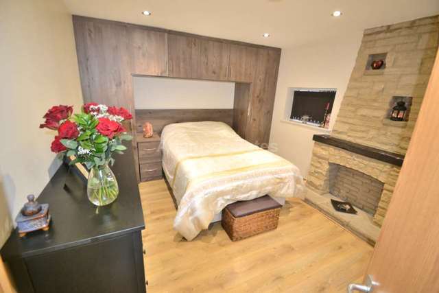  Image of 1 bedroom Apartment to rent in Whitley Wood Lane Reading RG2 at Whitley Wood Lane Whitley Reading, RG2 8PS