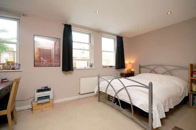  Image of 4 bedroom Detached house to rent in Willow Terrace Gibbon Road Kingston upon Thames KT2 at Gibbon Road  Kingston Upon Thames, KT2 6AL