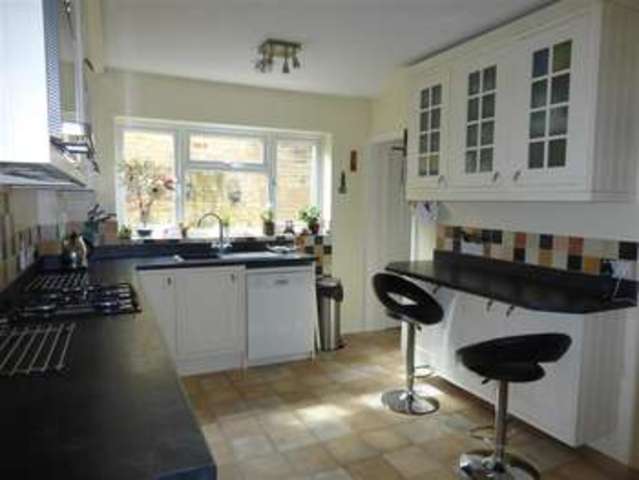  Image of 4 bedroom Bungalow for sale in Wilson Avenue Rochester ME1 at Rochester Kent Rochester, ME1 2RL