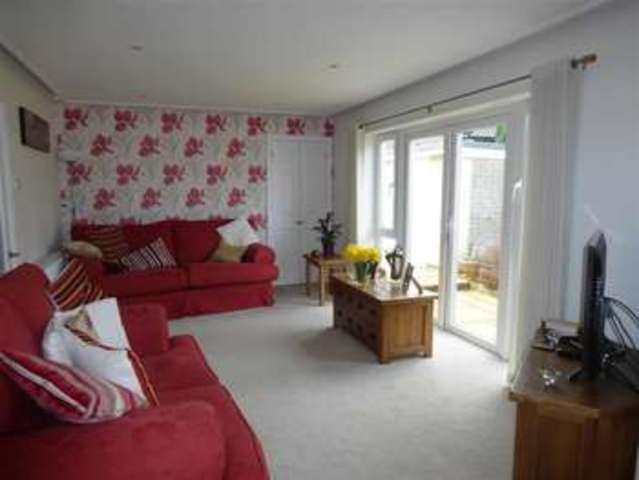  Image of 4 bedroom Bungalow for sale in Wilson Avenue Rochester ME1 at Rochester Kent Rochester, ME1 2RL